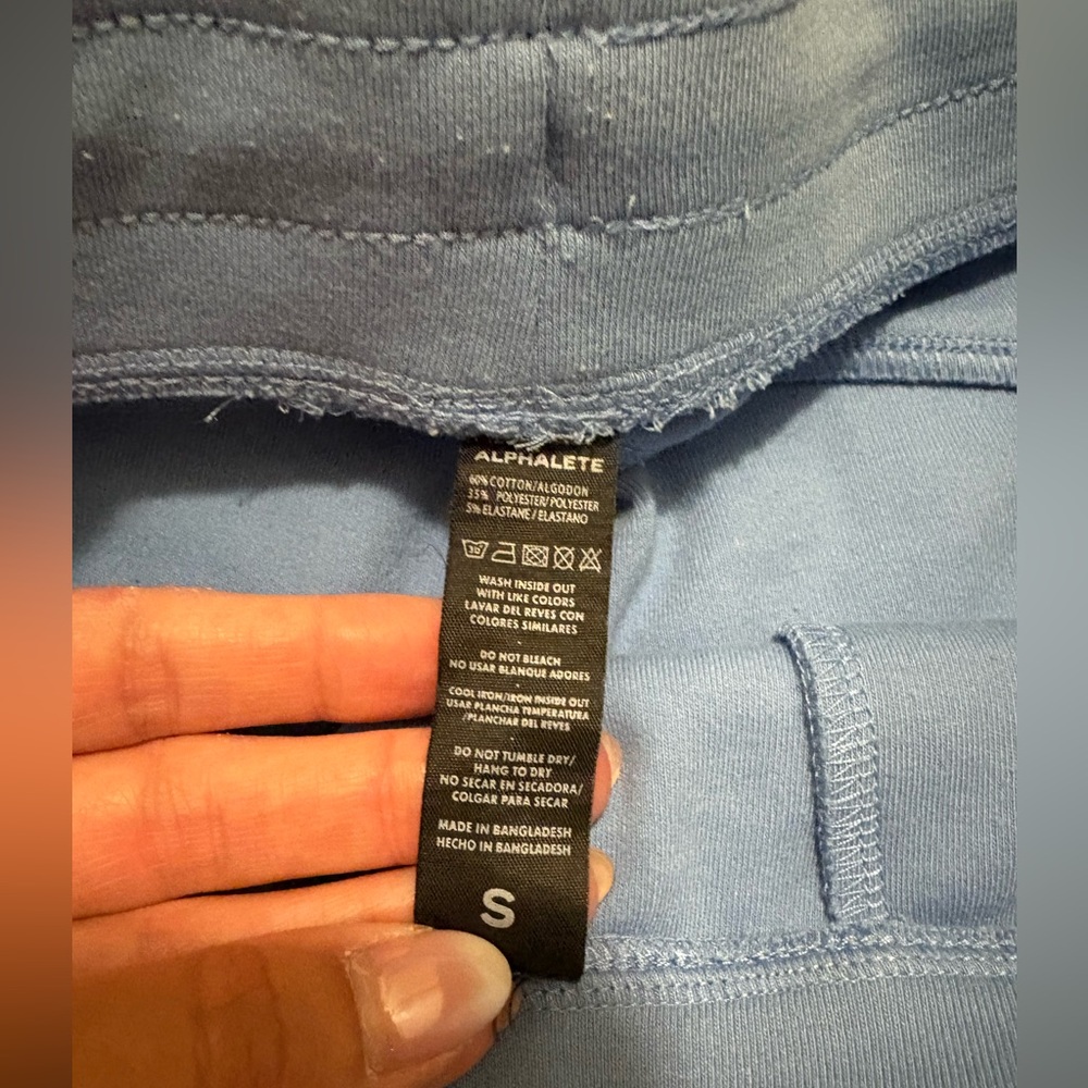 Alphalete Essential Core Shorts - Picture 3 of 8